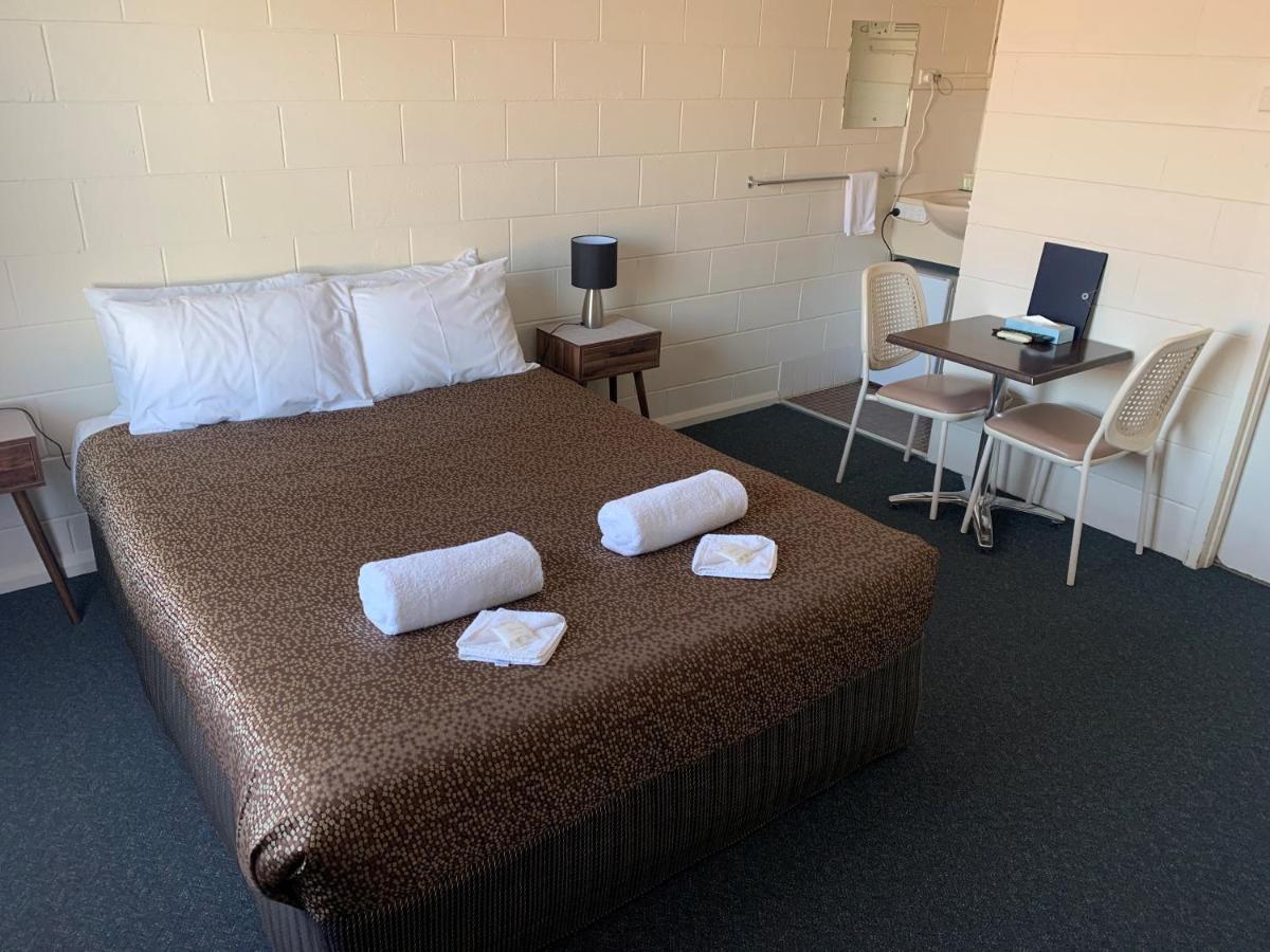 East West Motel Ceduna Dış mekan fotoğraf