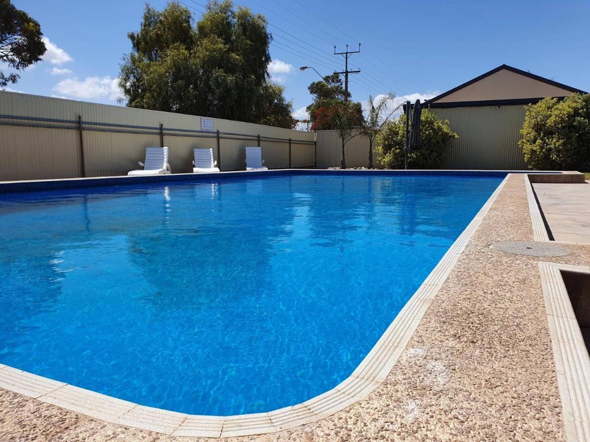 East West Motel Ceduna Dış mekan fotoğraf