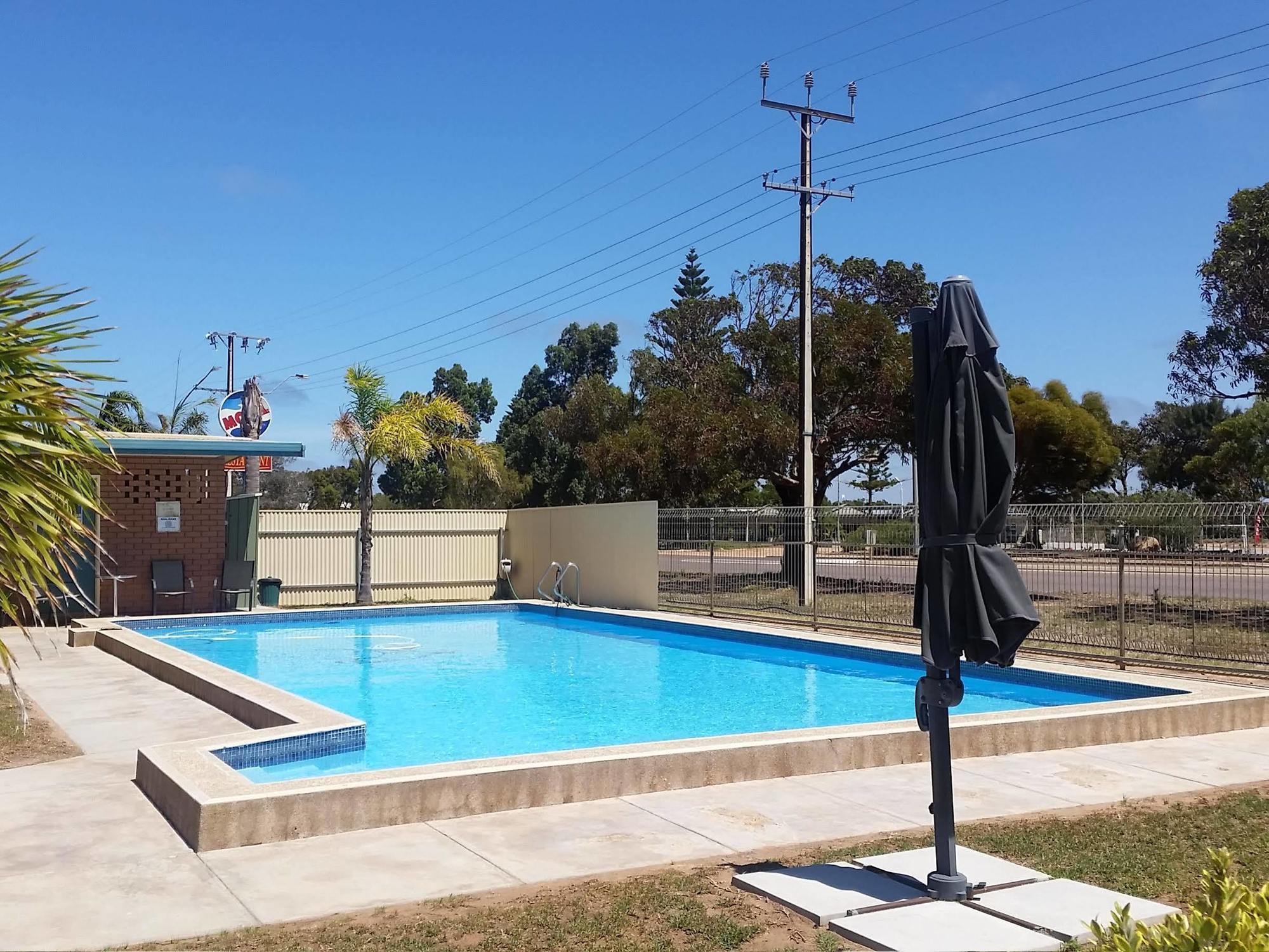 East West Motel Ceduna Dış mekan fotoğraf